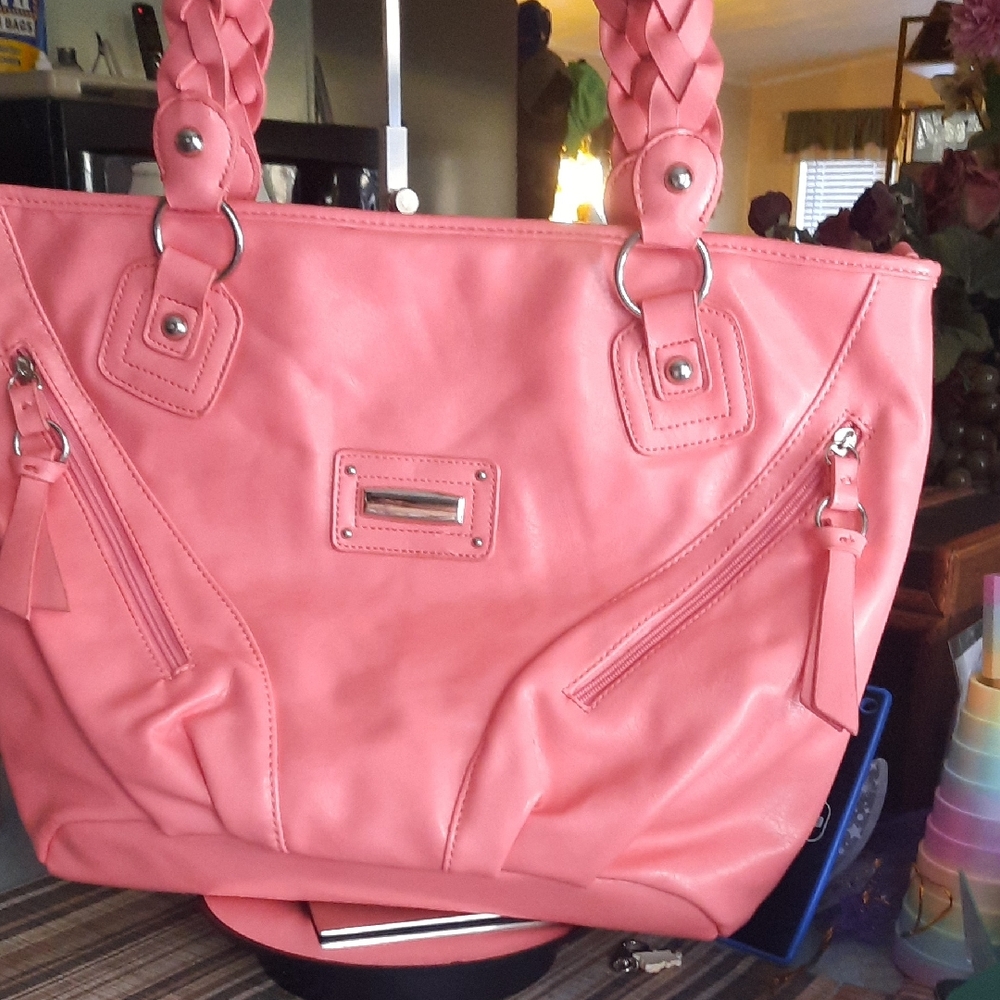 Bueno Coral Braided Handle Tote - Picture 1 of 6